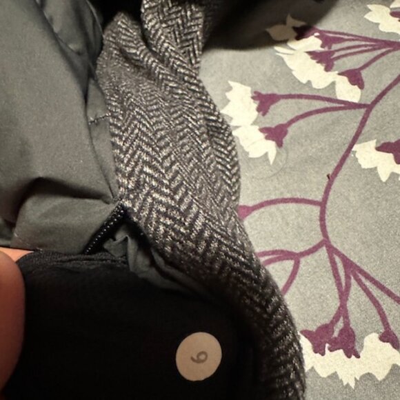 Lululemon Size 6 Fluff Off Pullover - Picture 2 of 3